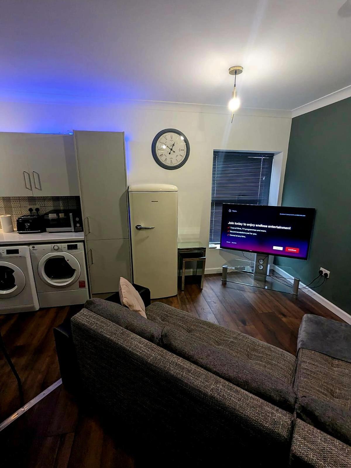 Bright & Modern Apartment In Hackney Wick E3 Londen Buitenkant foto