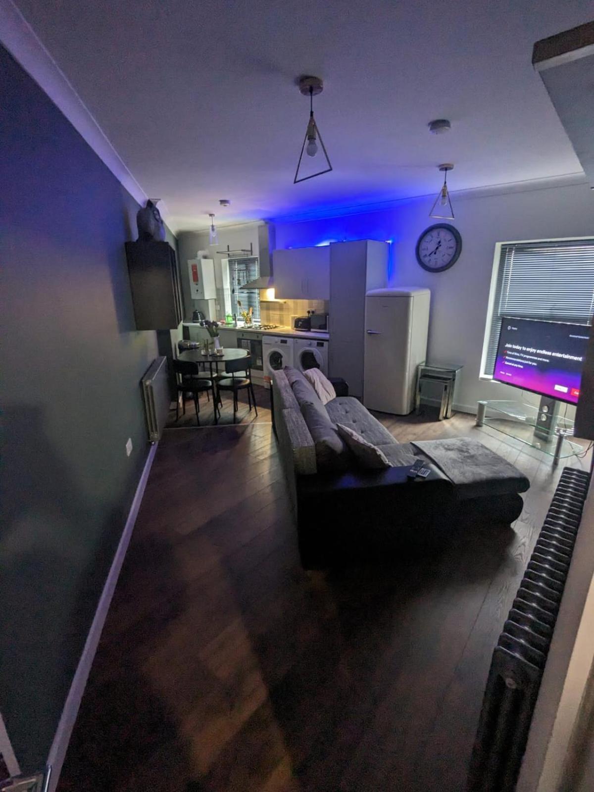 Bright & Modern Apartment In Hackney Wick E3 Londen Buitenkant foto